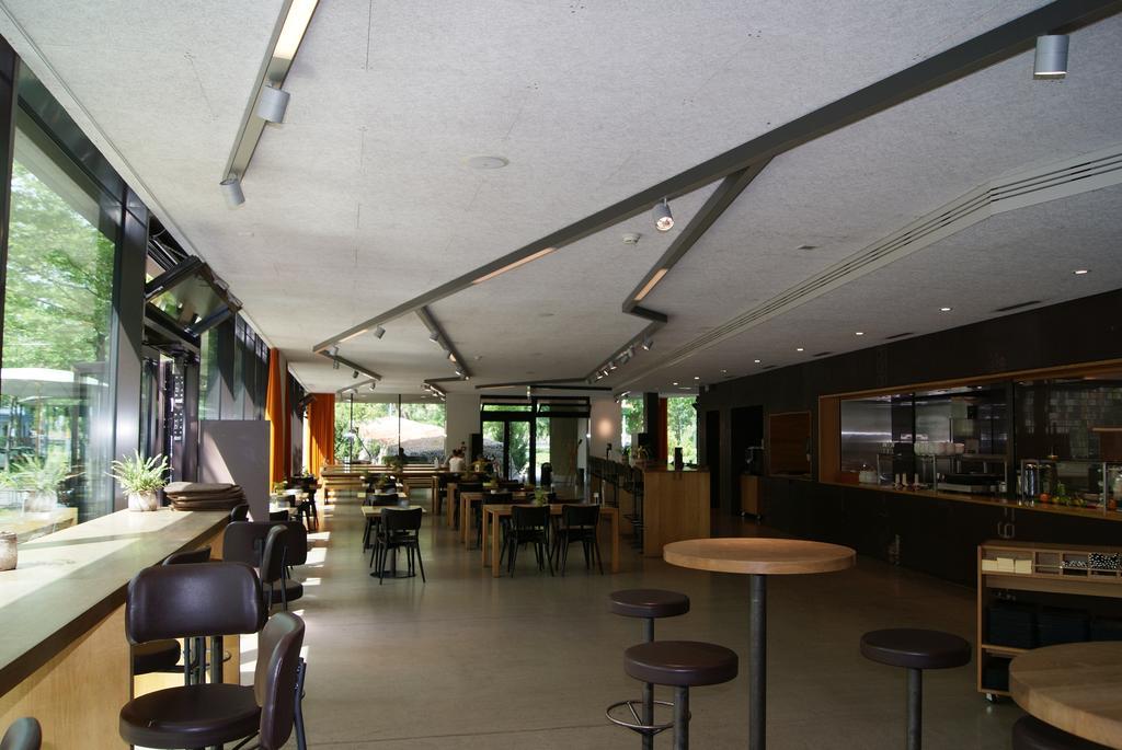 Youth Auberge de jeunesse *